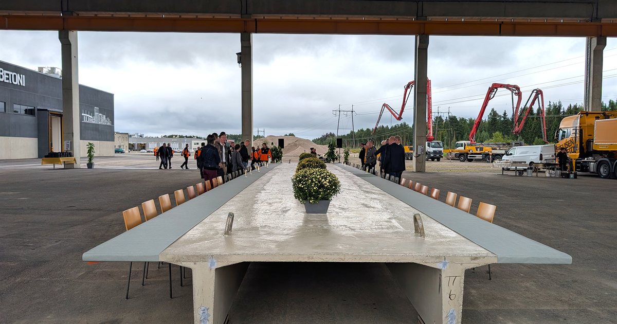 Tekoälyavusteinen toiminnanohjaus tuotannon ja liiketoiminnan tueksi